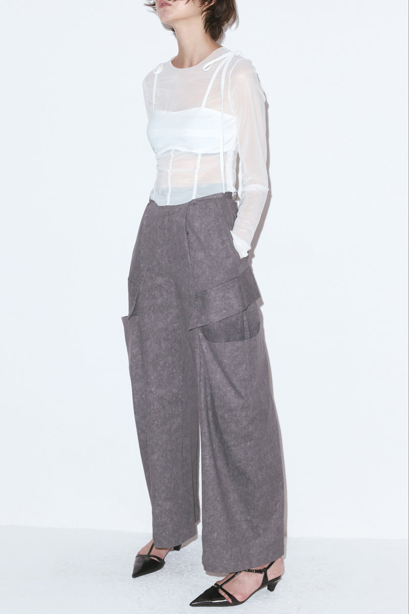 Bold pocket cargo