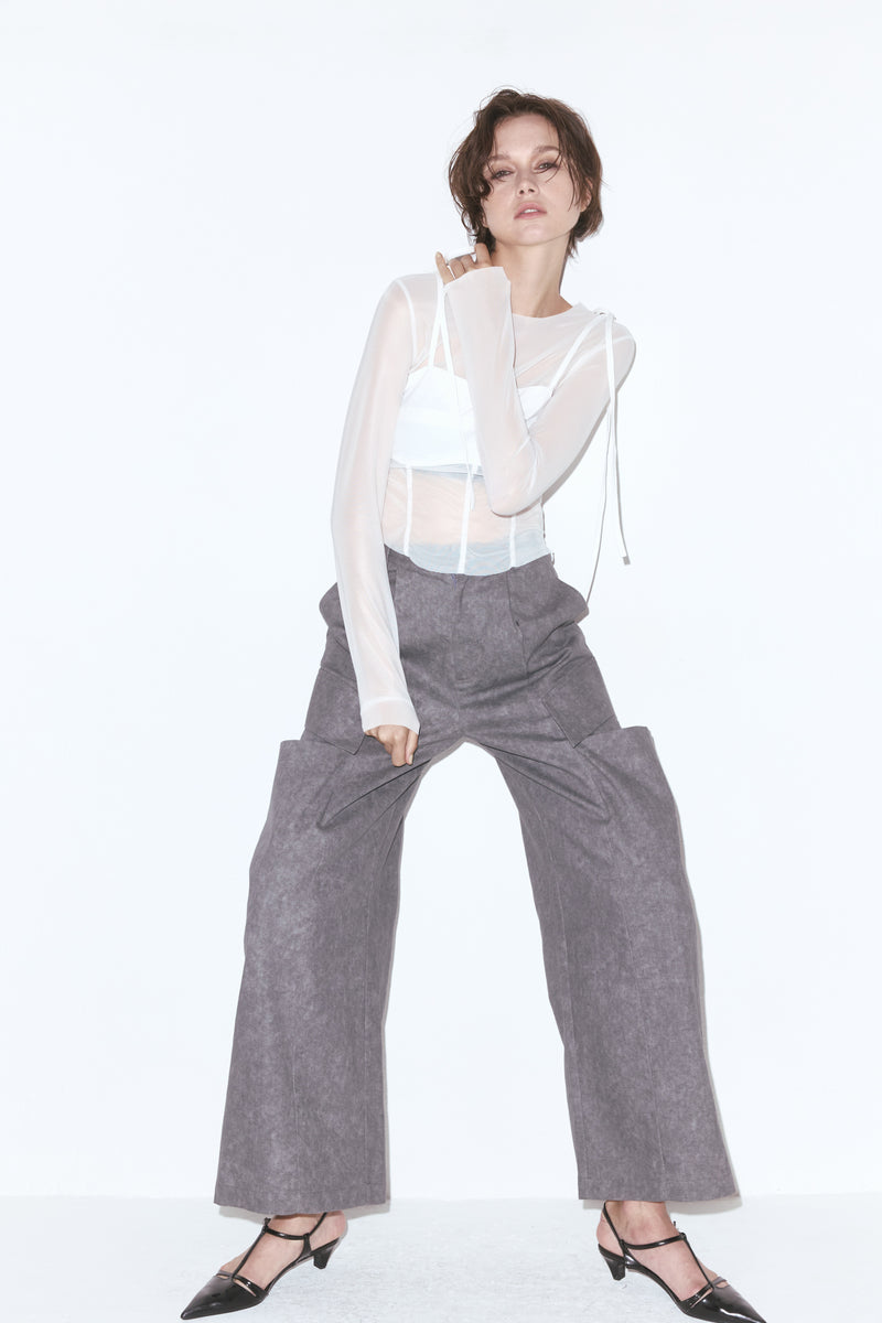Bold pocket cargo