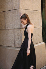 Holter neck ruffle dress - Black