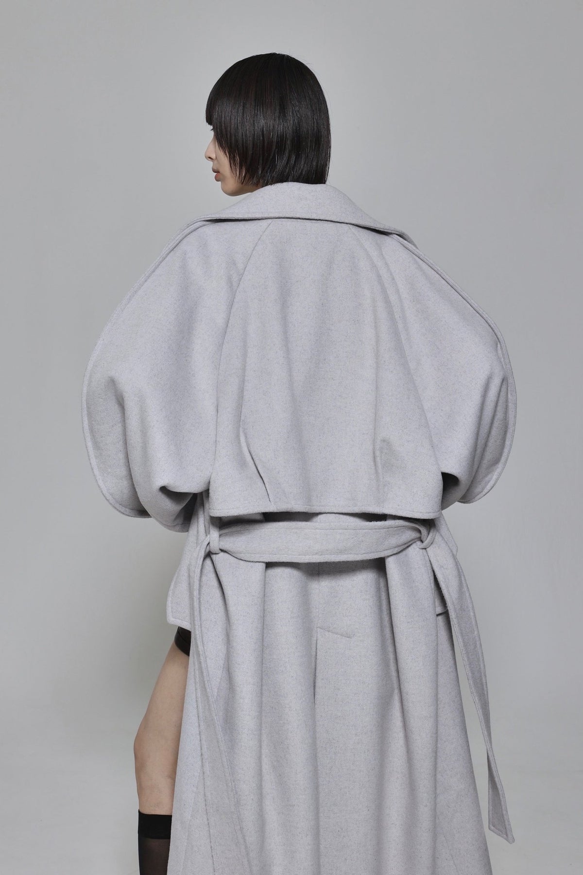 Curved Pin - tuck Coat - ESIÓ official