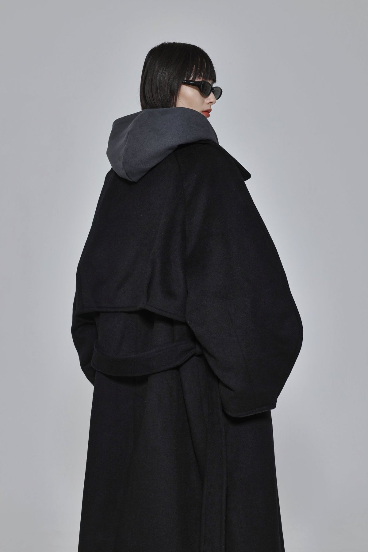 Curved Pin - tuck Coat - ESIÓ official