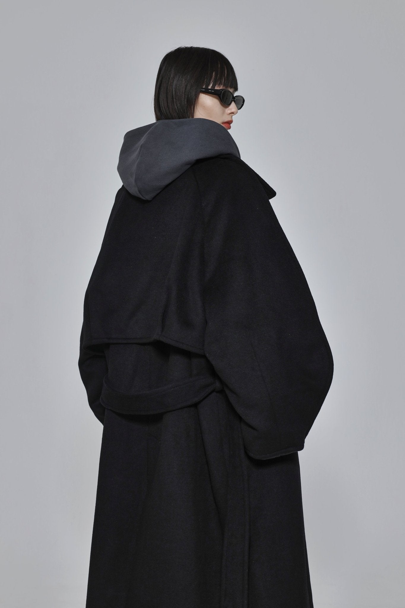 Curved Pin - tuck Coat - ESIÓ official