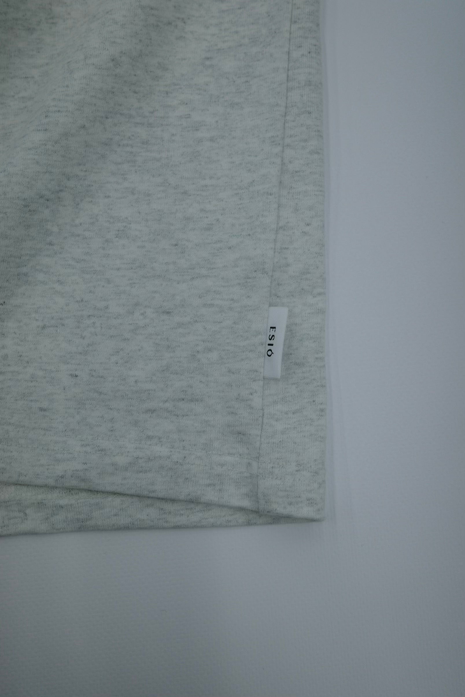 Emblem rib tee – ESIÓ official