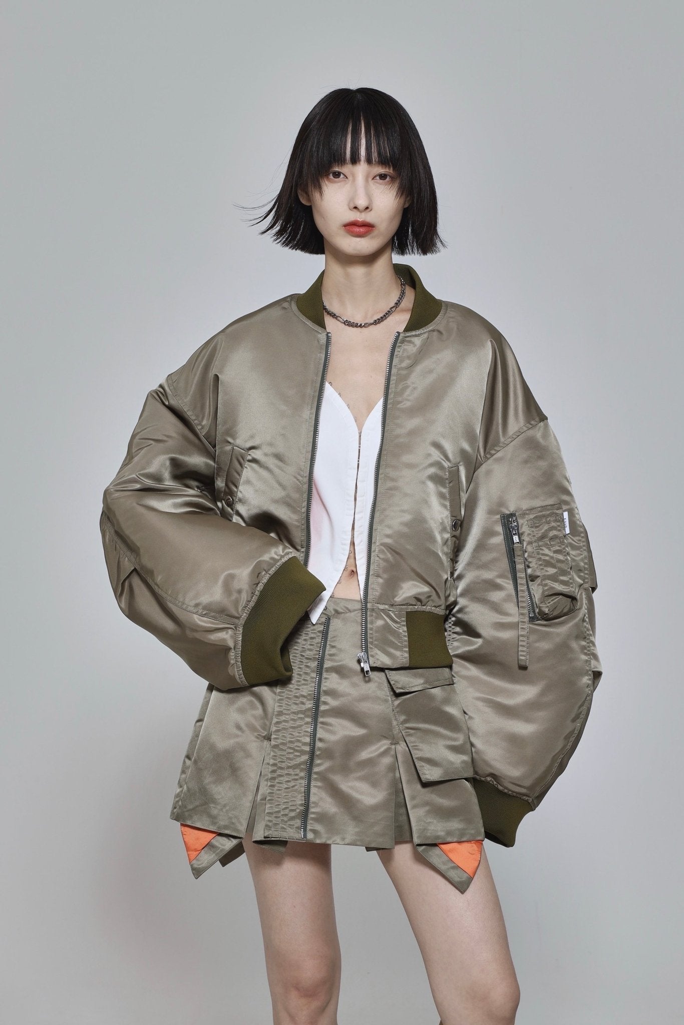 esió エシオ Nylon MA-1 skirt Sサイズ Khaki Women's Nylon MA-1 Skirt: Stylish Women's Fashion – ESIÓ official