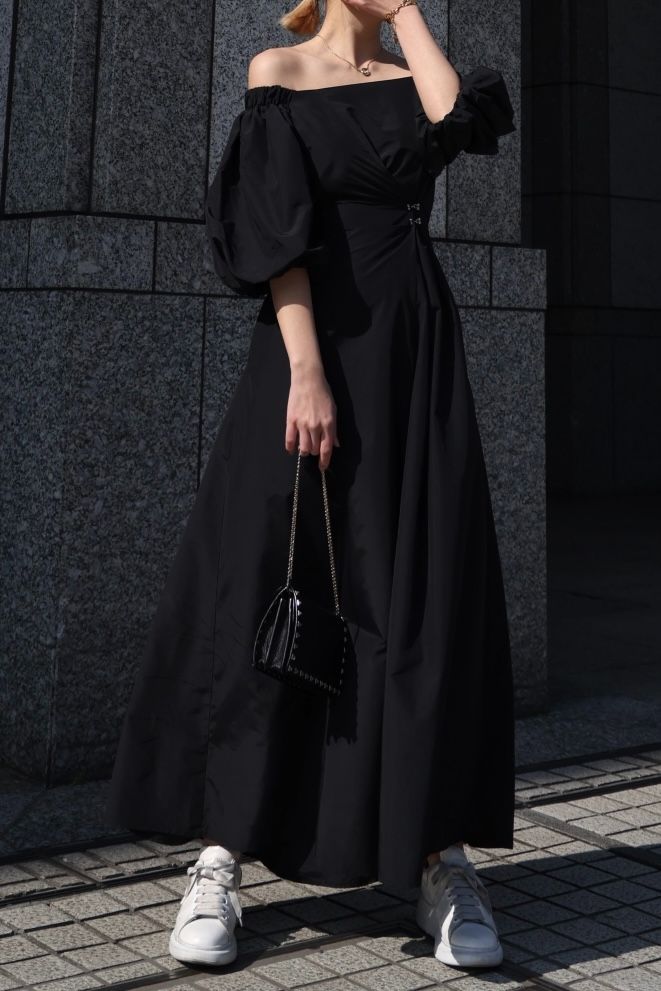 Hook off onepiece - black