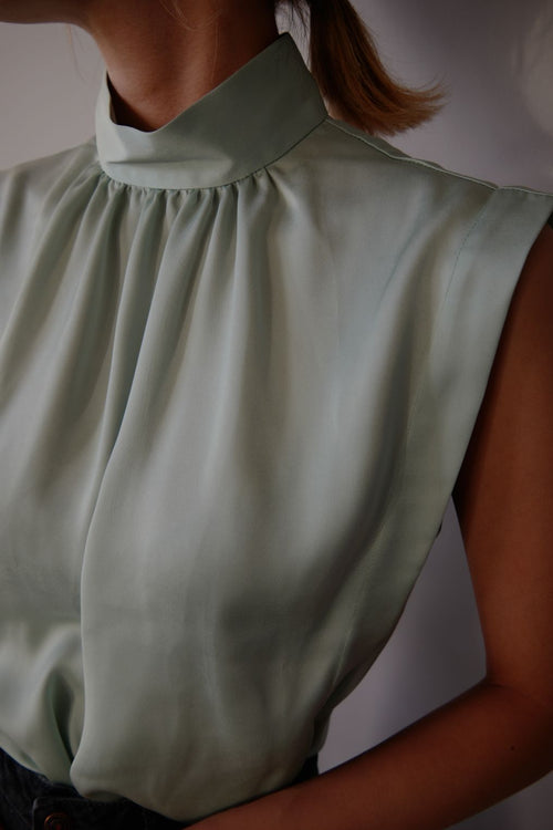 Front gather satin tank - Green