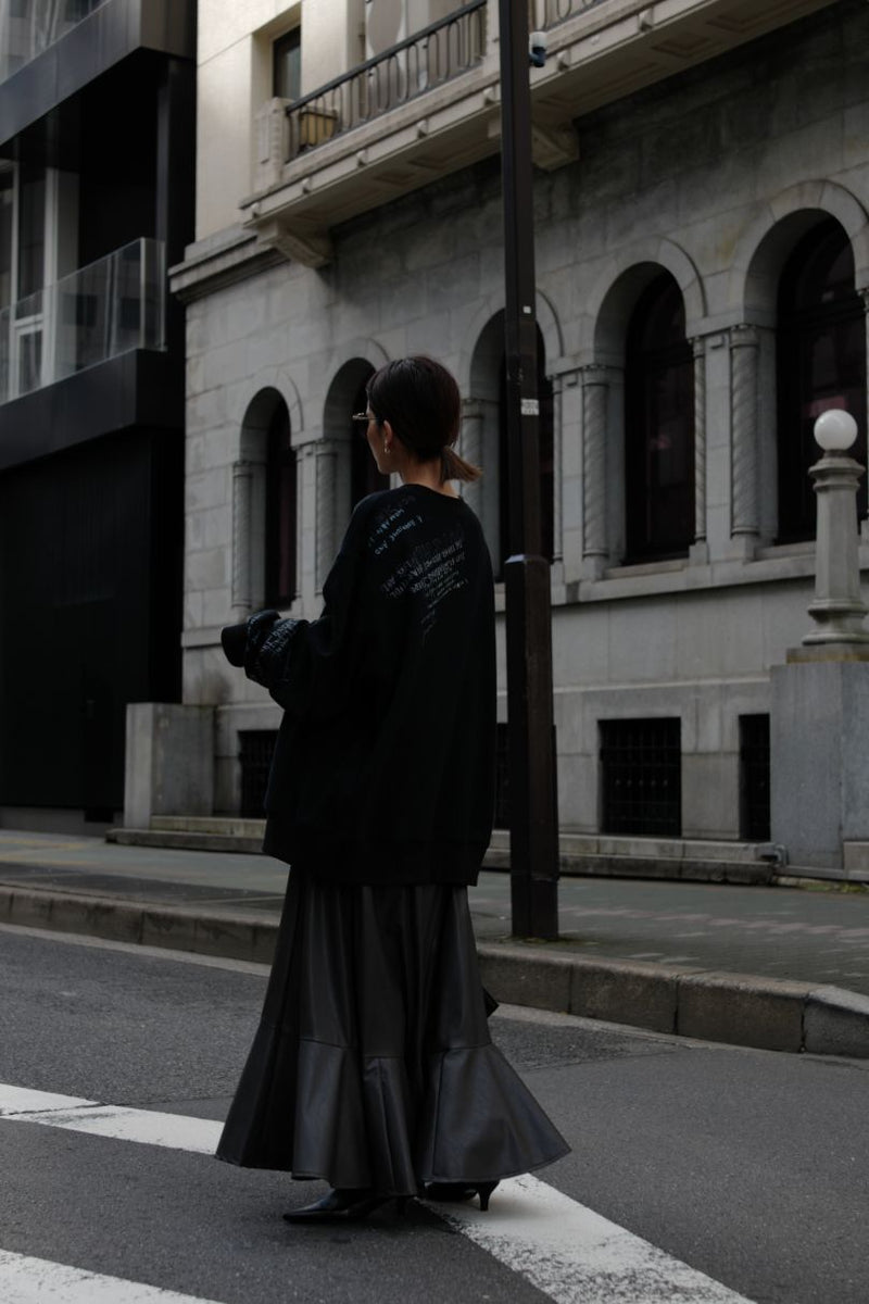 Nuance letter unisex PO - Black