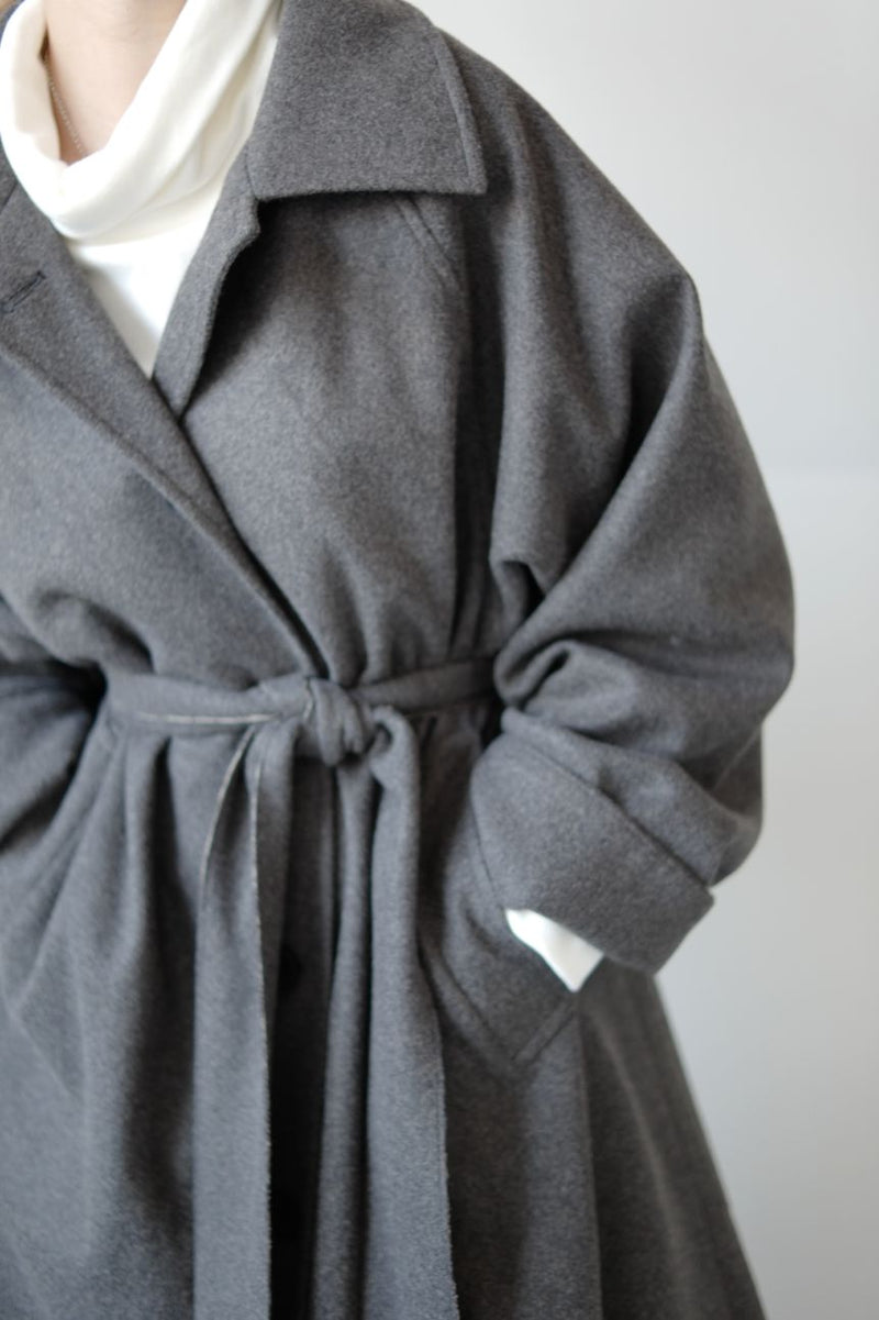 Raglan volume long coat - Brown