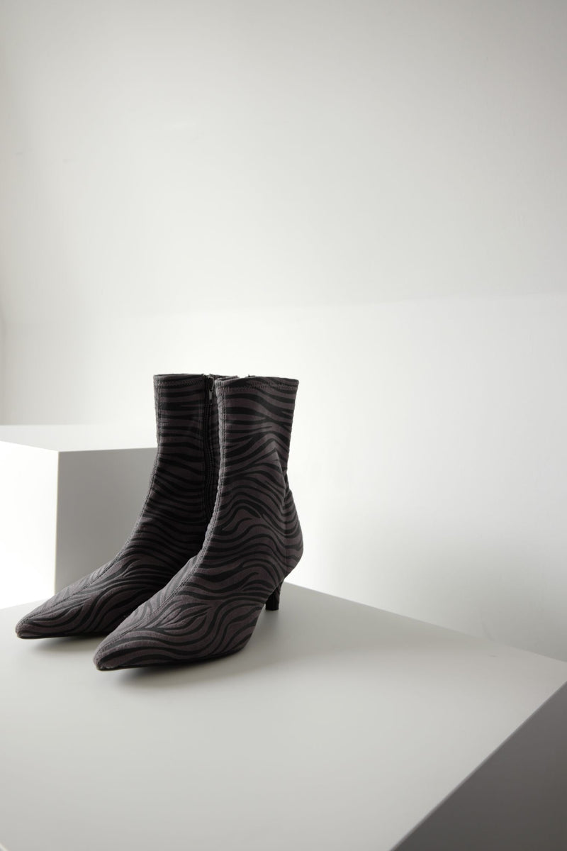 Pointed stretch short boots - ESIÓ official