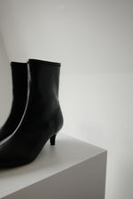Pointed stretch short boots - ESIÓ official