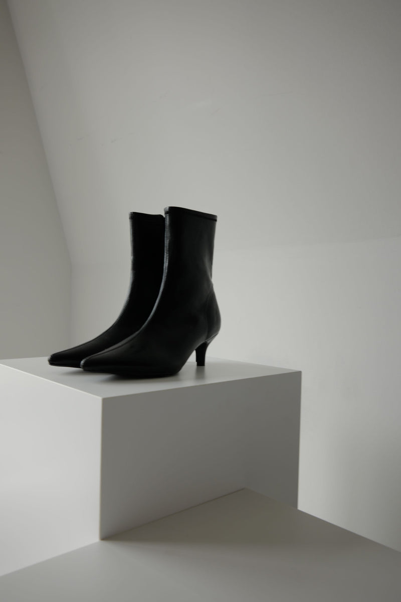 Pointed stretch short boots - ESIÓ official
