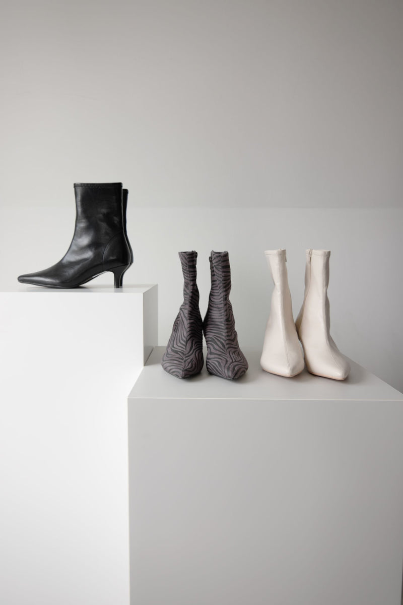 Pointed stretch short boots - ESIÓ official