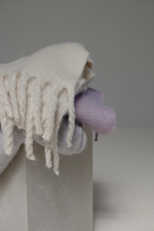 Volume fringe stole - ESIÓ official